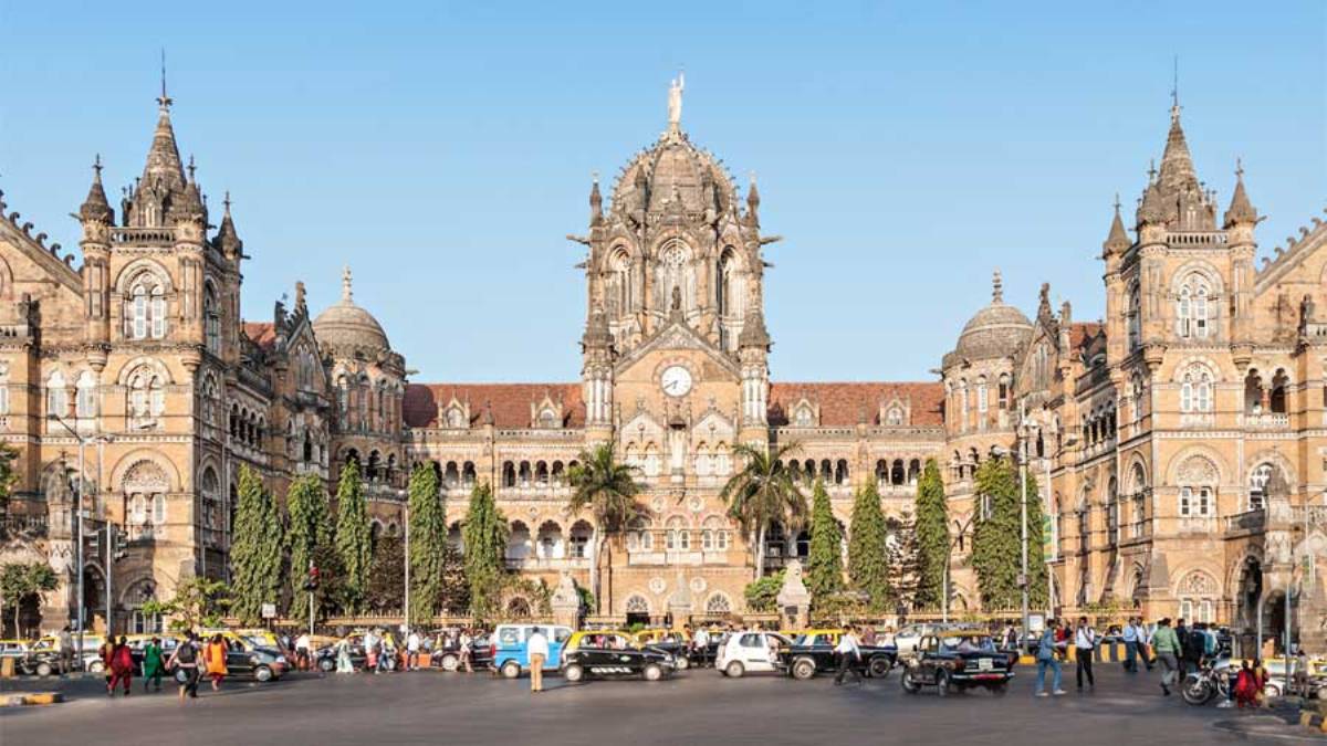 रेल्वे स्टेशनच्या नावाच्या शेवटी टर्मिनल का लिहिले असावे ?