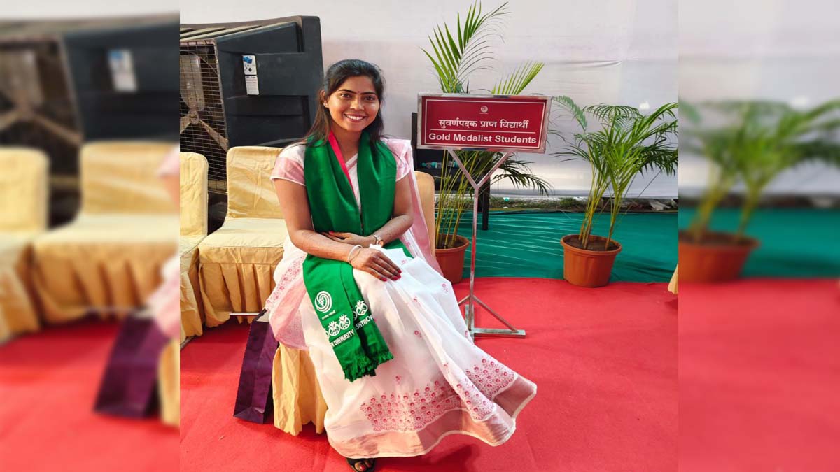 कु. अनुश्री गणेशराव देशकरी सुवर्ण पदकाने सन्मानित