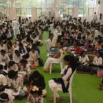 धूलिवंदन न खेळता विद्यार्थी करतात १७ वर्षापासून १२ तास अभ्यास