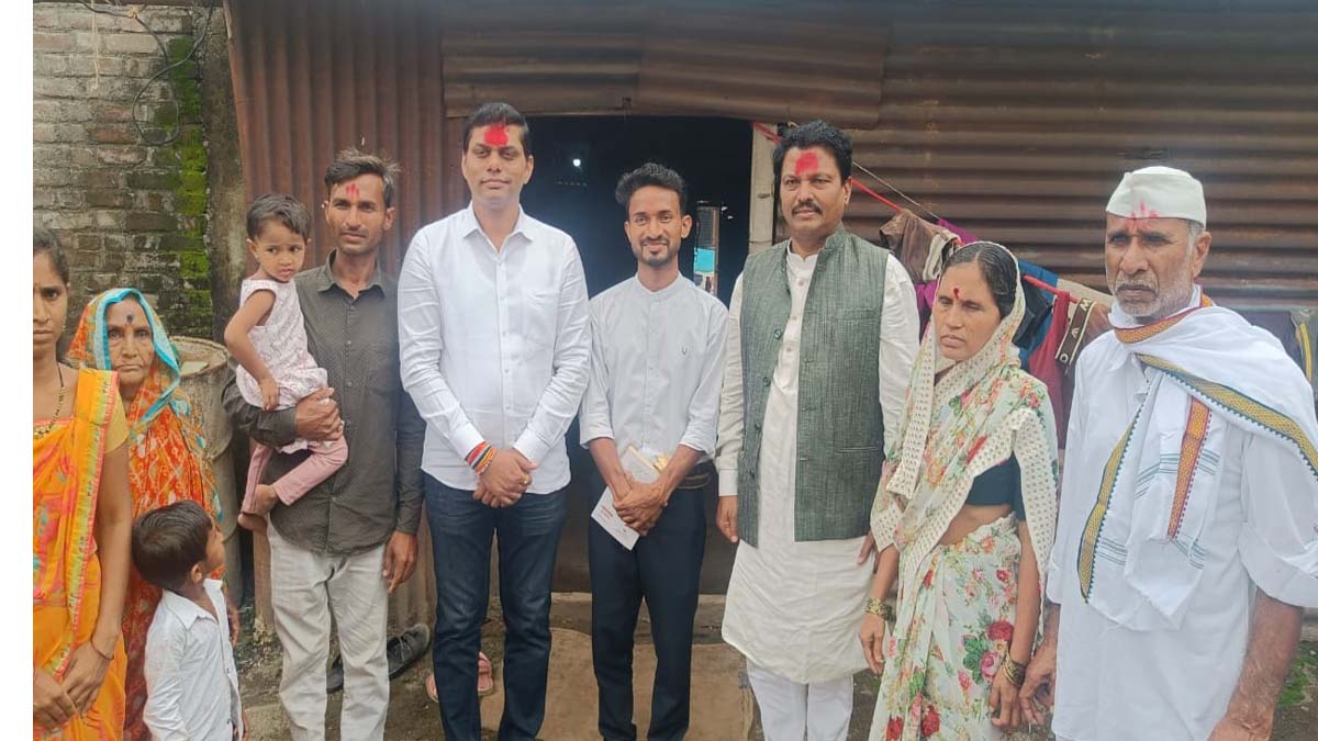 चिखल्याचा एकनाथ वाघ : टिन पत्र्याच्या घरातून थेट हार्वर्ड विद्यापीठापर्यंतचा प्रेरणादायी प्रवास