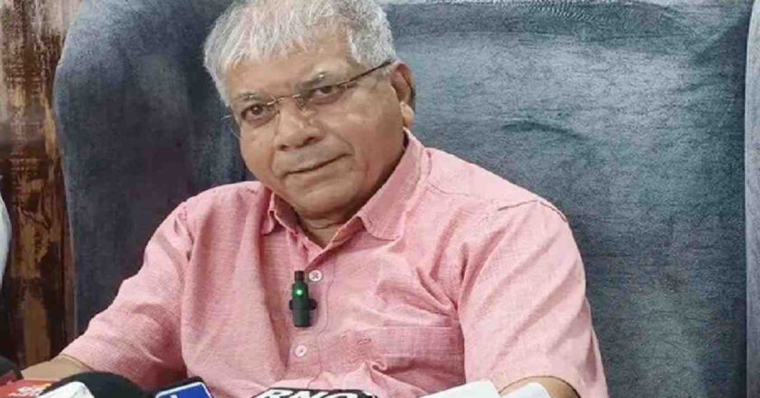 ओला दुष्काळ जाहीर करण्यास उशीर का? – प्रकाश आंबेडकरांचा सरकारला थेट सवाल
