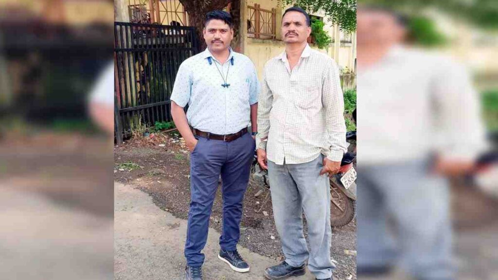 गावातील अय्युब आणि लेखकाची भावनिक भेट – आठवणीतील पान | बाबा थोरात महाराष्ट्र पोलीस