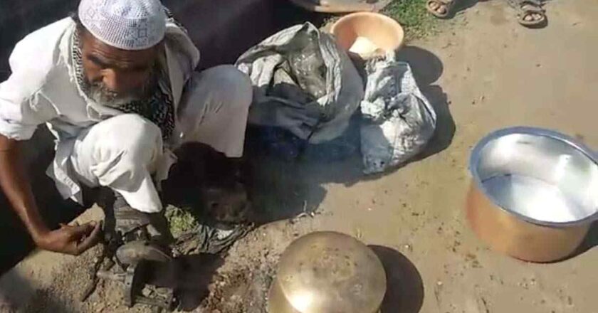 बारा बलुतेदारांच्या पलीकडचे ग्रामीण लोकजीवन ; हरवलेली परंपरा आणि बदलते काळाचे चित्र