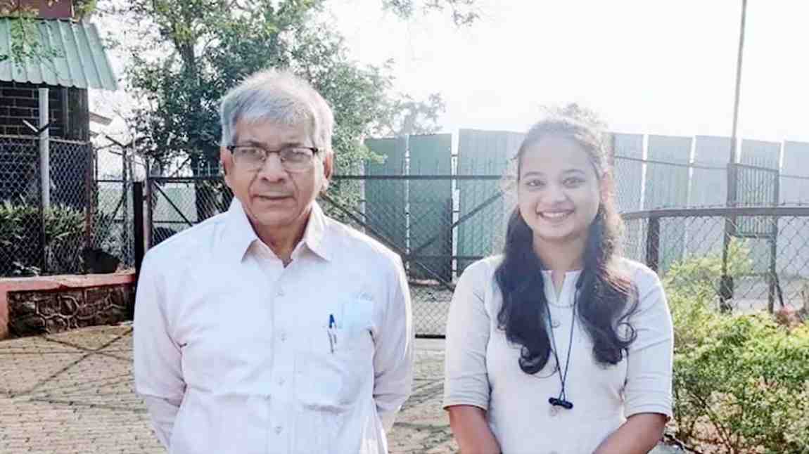 डॉ. स्नेहल सोहनी – अकोल्यात फक्त दलित असल्याने हॉटेल रूम नाकारल्याचा आरोप | Akola Atrocity News
