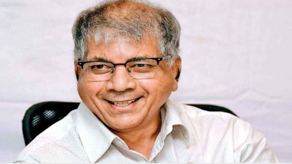 प्रकाश आंबेडकर धनगर समाज आणि ओबीसी आरक्षण विषयावर भाषण करताना