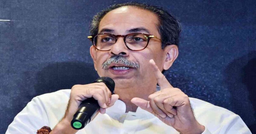 ओला दुष्काळावरून उद्धव ठाकरेंचा फडणवीसांना खोचक सवाल