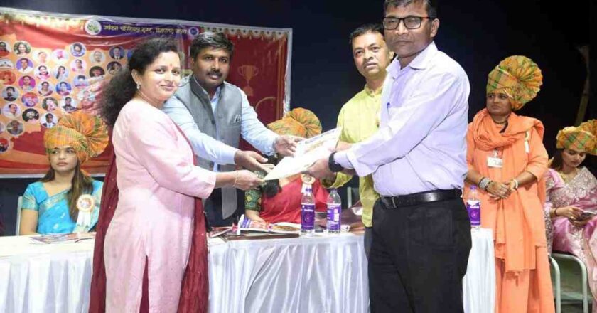 सोमनाथ पगार यांना ‘कारुण्यबोध’ कवितासंग्रहासाठी राज्यस्तरीय साहित्य पुरस्कार