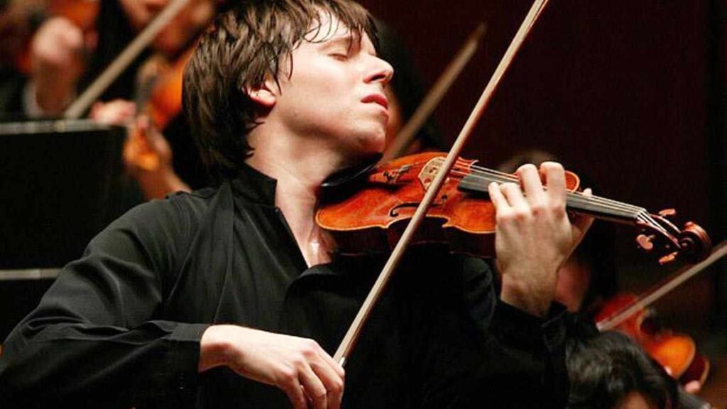 जोशुआ बेल मेट्रो स्टेशनवर व्हायोलीन वाजवताना – आपण खरंच किती व्यस्त आहोत? प्रेरणादायी मराठी कथा