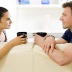 संवाद हरवलेला आहे!